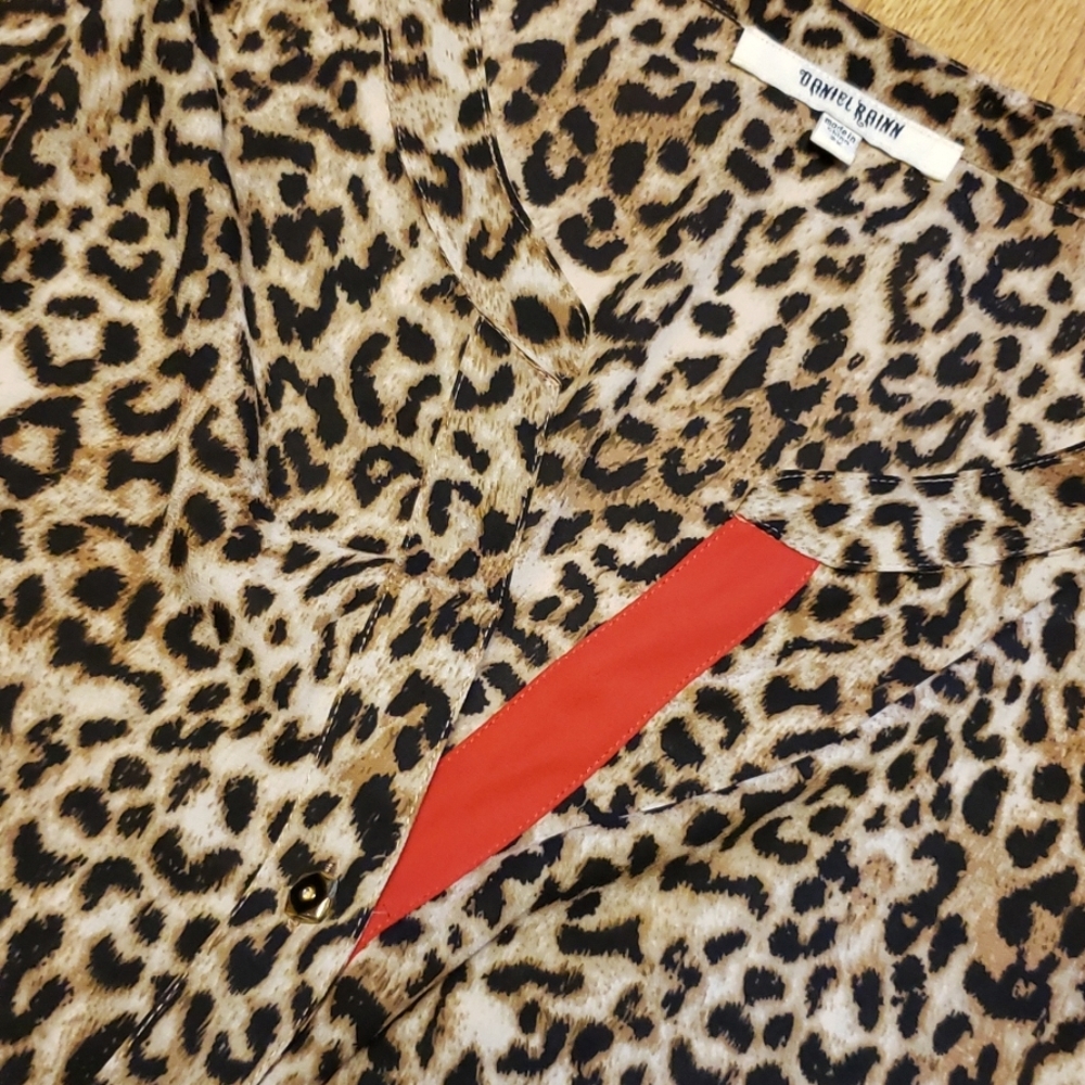 Daniel Rainn Leopard Print Button Front Blouse 2x - image 2
